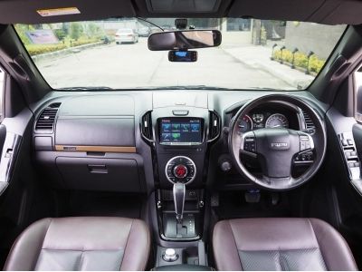 ISUZU D-MAX BLUE POWER CAB-4 V-CROSS MAX 3.0 Ddi Z-Prestige 4WD ปี 2018 รูปที่ 3